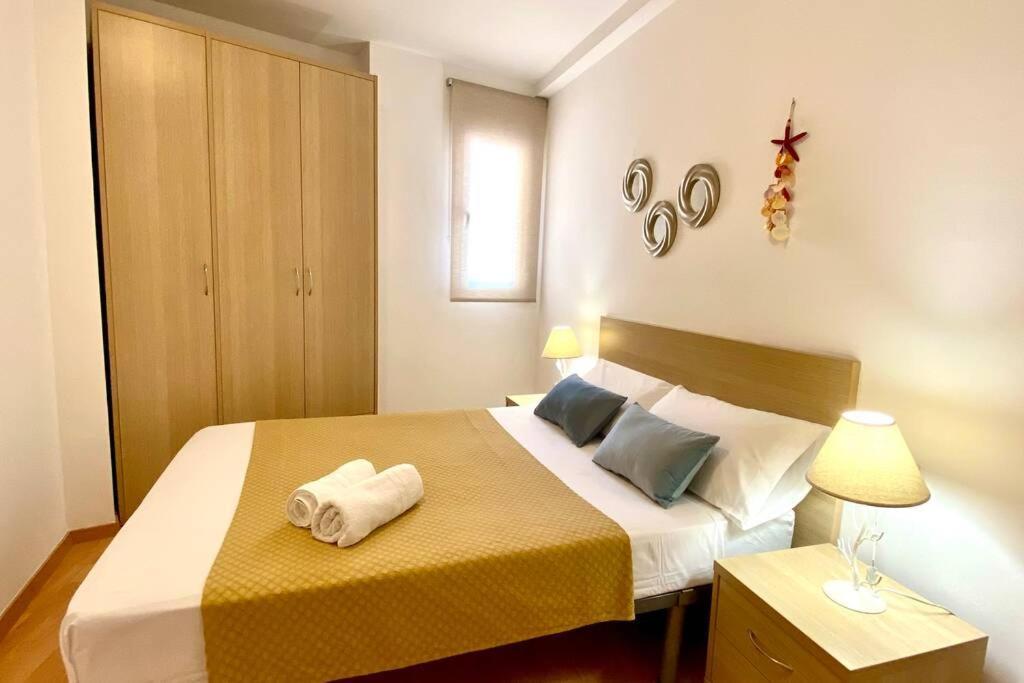 Appartamento Apartamento Pequeno Y Luminoso En Cambrils Esterno foto